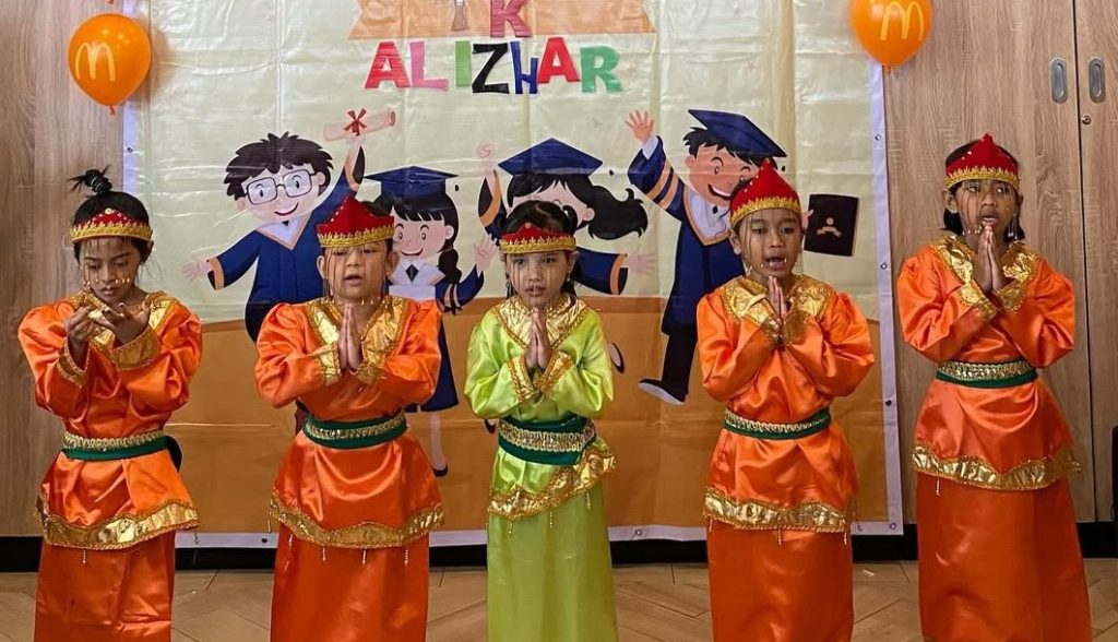 Ra Al-Izhar Taman Kutabumi